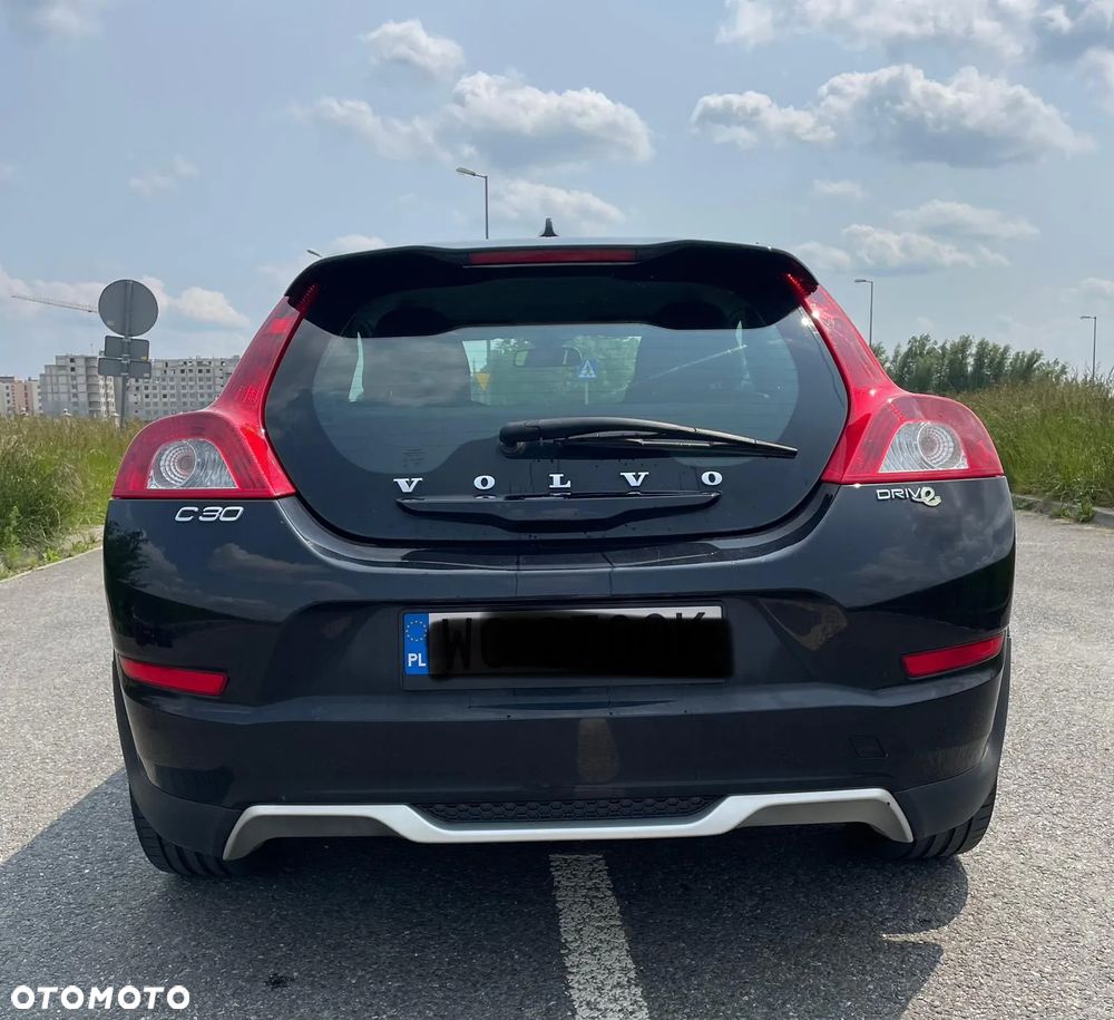 Volvo C30 D2 R-Design - 4