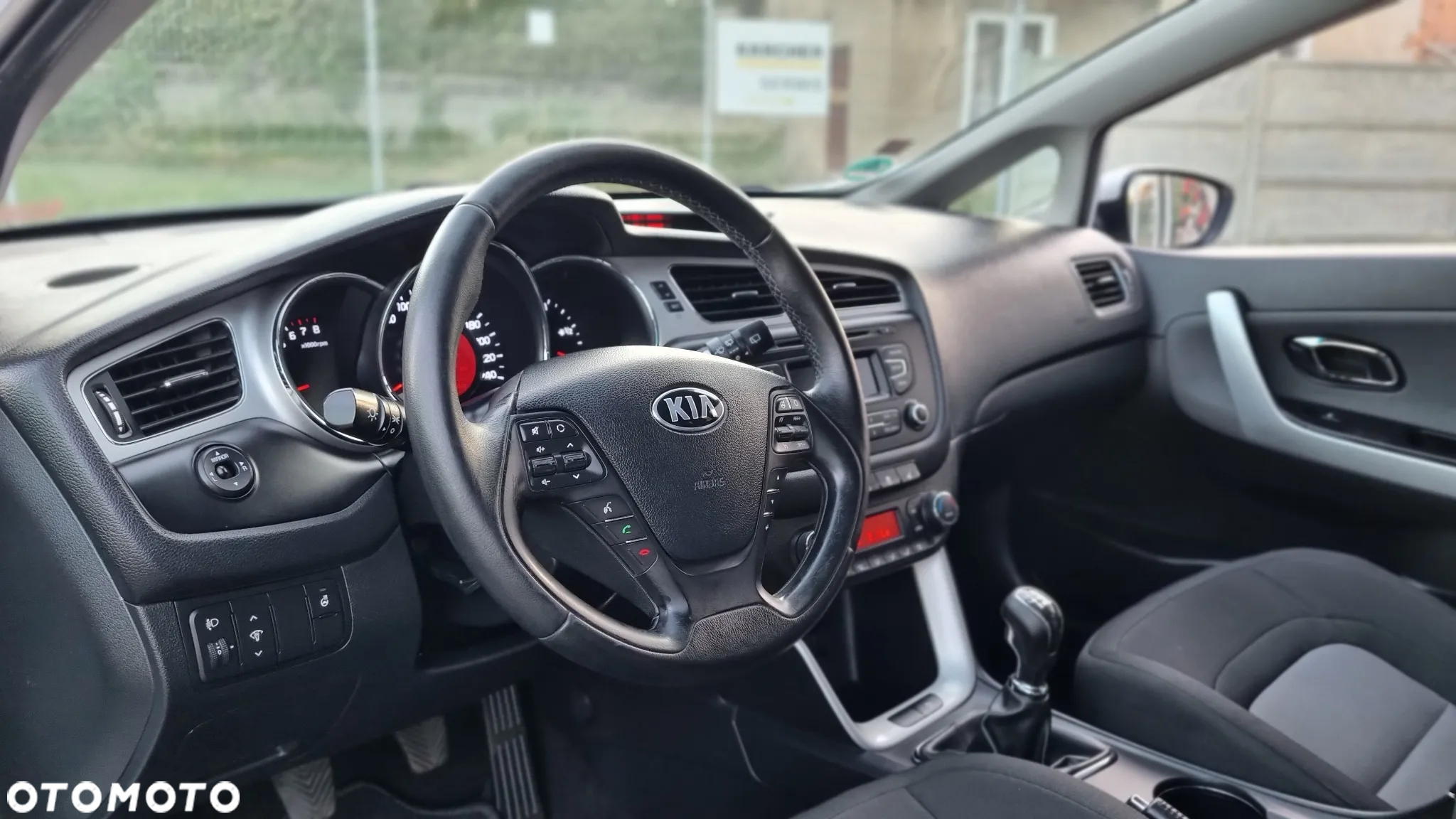Kia Ceed 1.4 CVVT Fifa World Cup Edition - 10