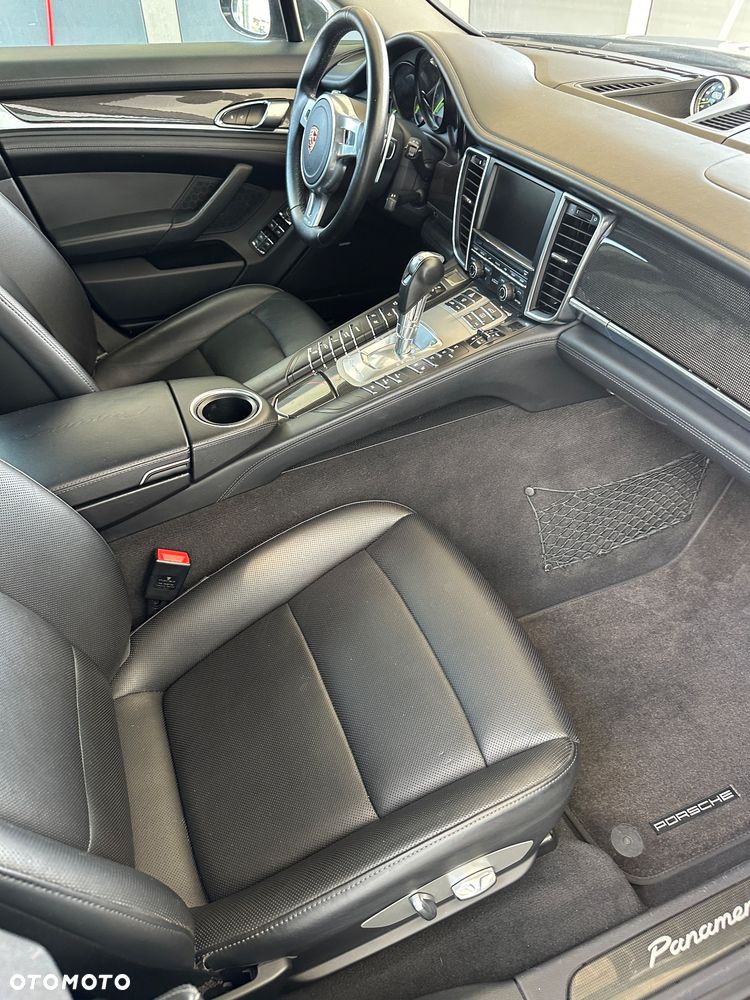 Porsche Panamera - 6
