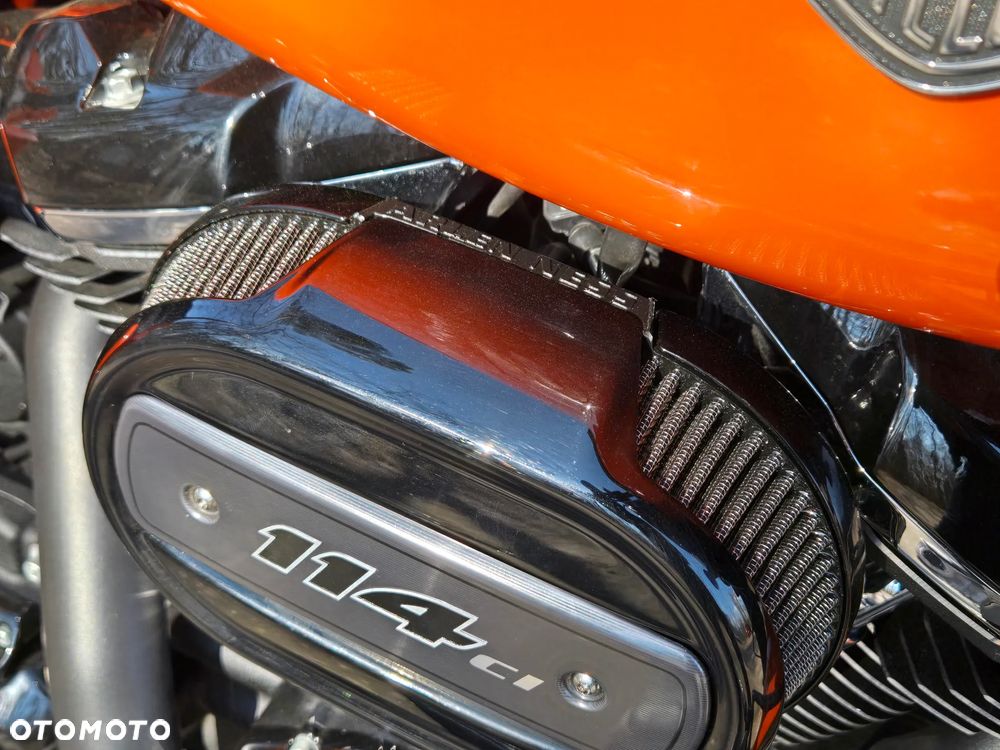 Harley-Davidson Touring Road Glide - 4