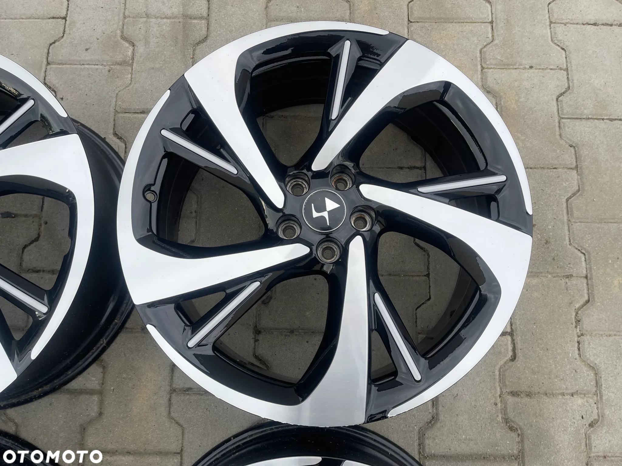 FELGI ALUFELGI 20 CITROEN DS7 DS 7 JAK NOWE! 5X108 ET44 8J 9817501077 SPRAWDZONE ORYGINAŁ - 5