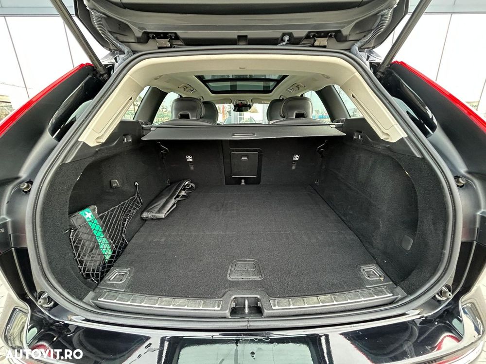 Volvo XC 60 Recharge T6 Twin Engine eAWD Inscription Expression - 31