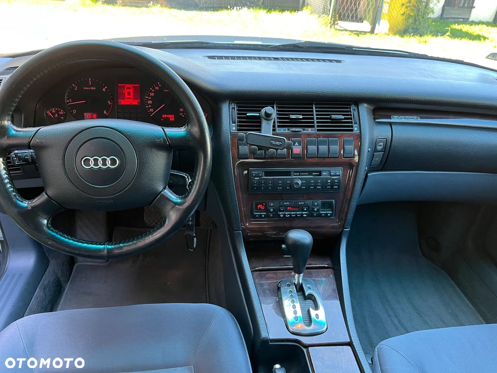 Audi A8 2.5 TDI Quattro Tiptronic - 8