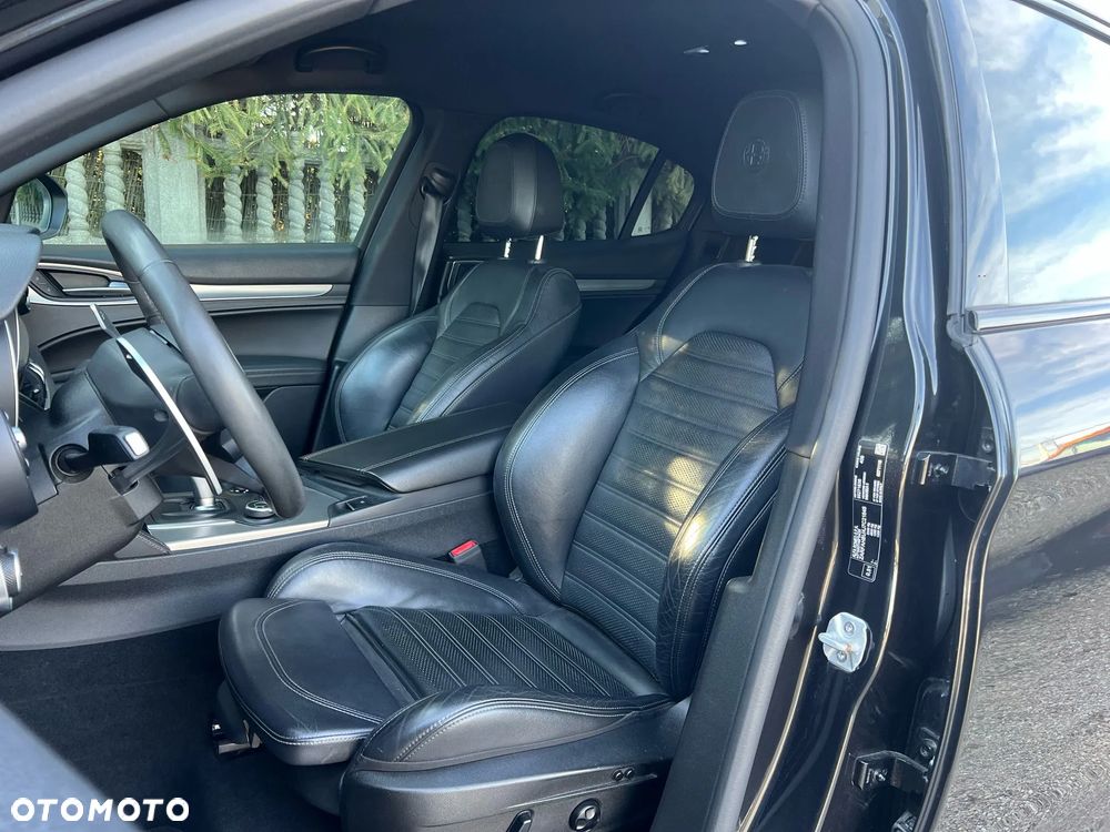 Alfa Romeo Stelvio 2.2 JTDM Executive Q4 - 23