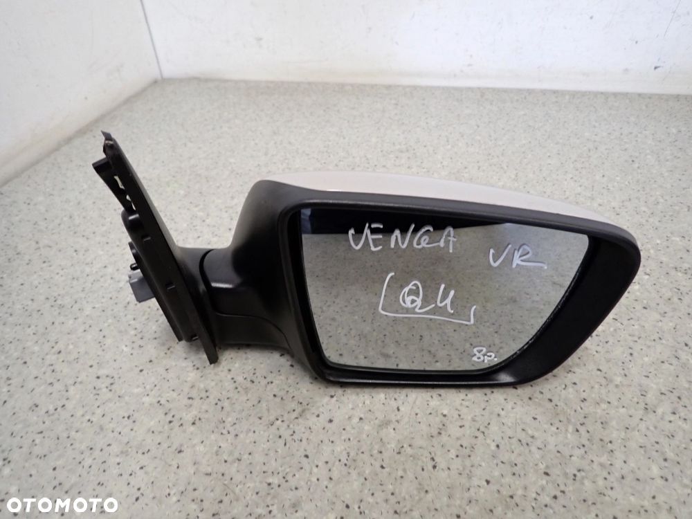 KIA VENGA 09- LUSTERKO PRAWE QU 8 PIN - 1