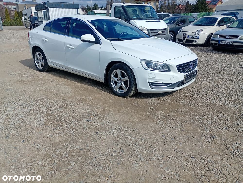 Volvo S60 D3 Geartronic Momentum - 12