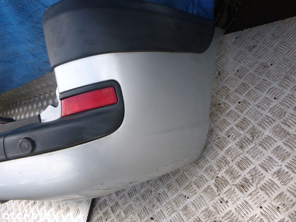 ZDERZAK TYŁ CITROEN C8  2004r  PARKTRONIK   KOLOR:  EZRC - 5