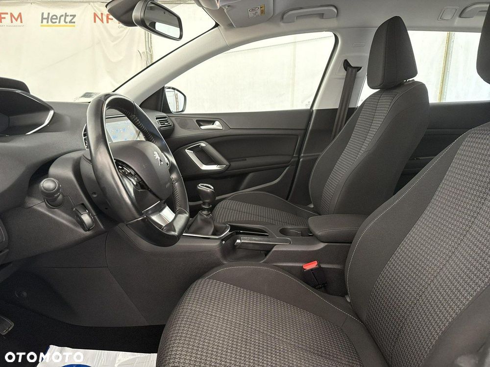 Peugeot 308 - 13