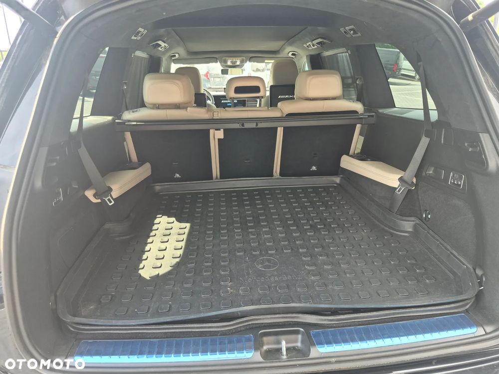Mercedes-Benz GLS - 28