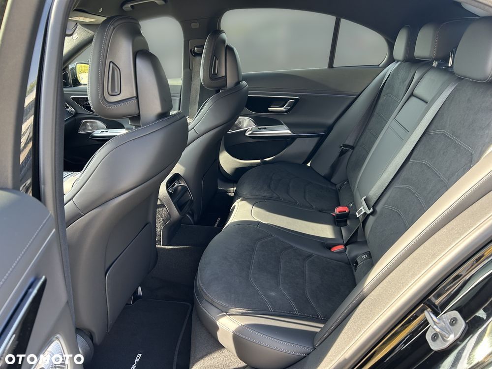 Mercedes-Benz Klasa E 220 d mHEV 4-Matic AMG 9G-Tronic - 9