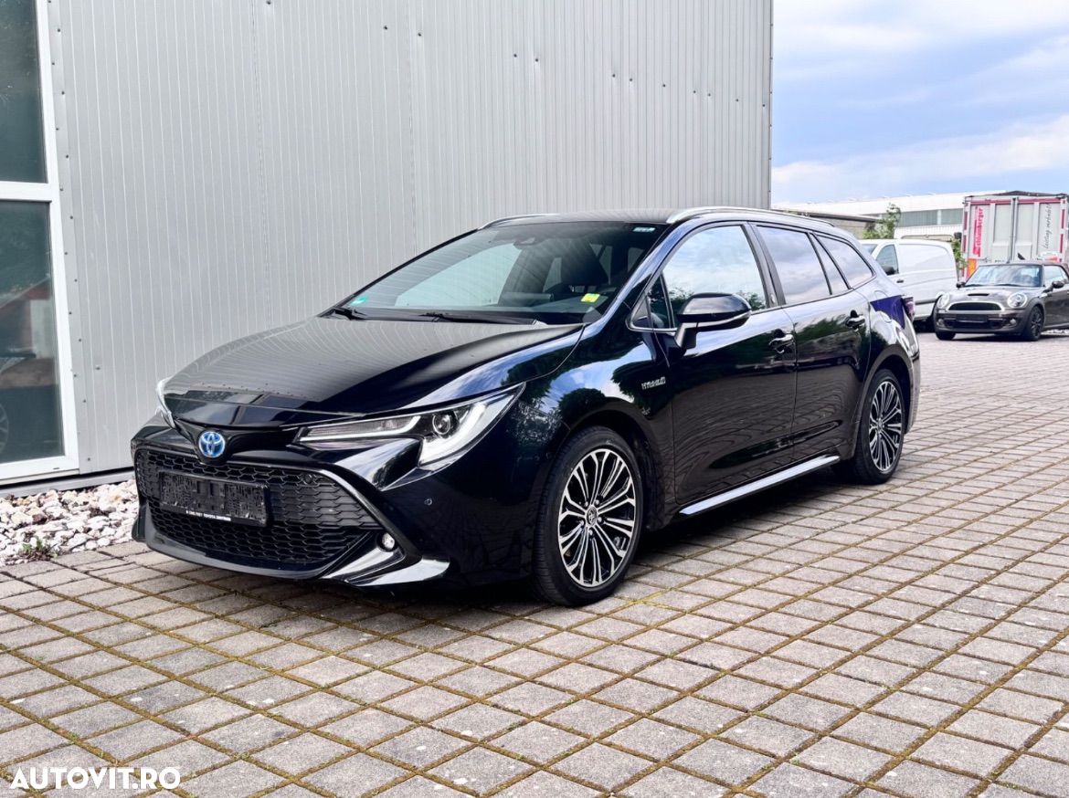 Toyota Corolla 2.0 Hybrid Team Deutschland - 1