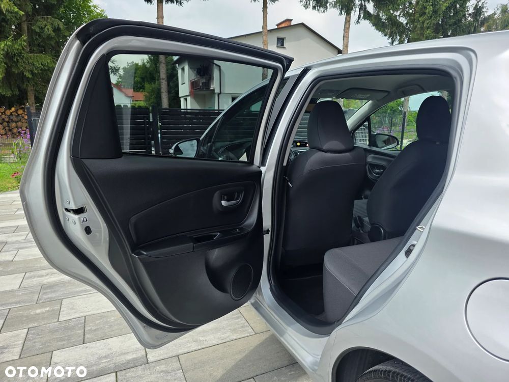 Toyota Yaris - 18