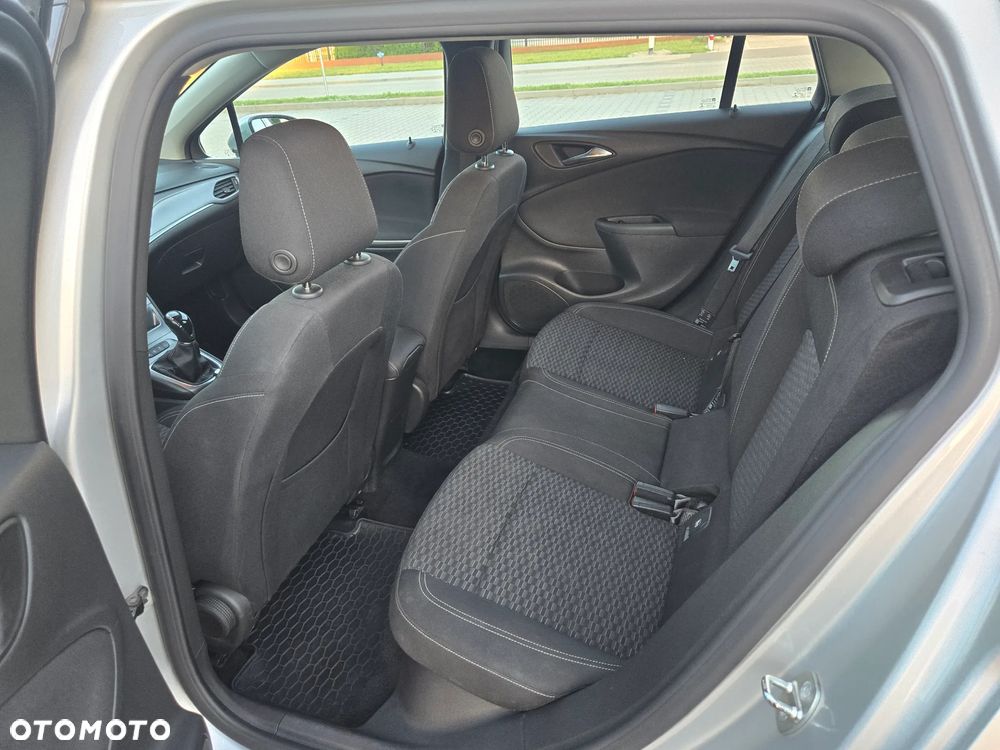 Opel Astra - 10
