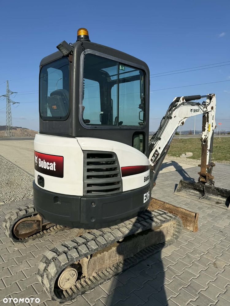 Bobcat E26 - 5