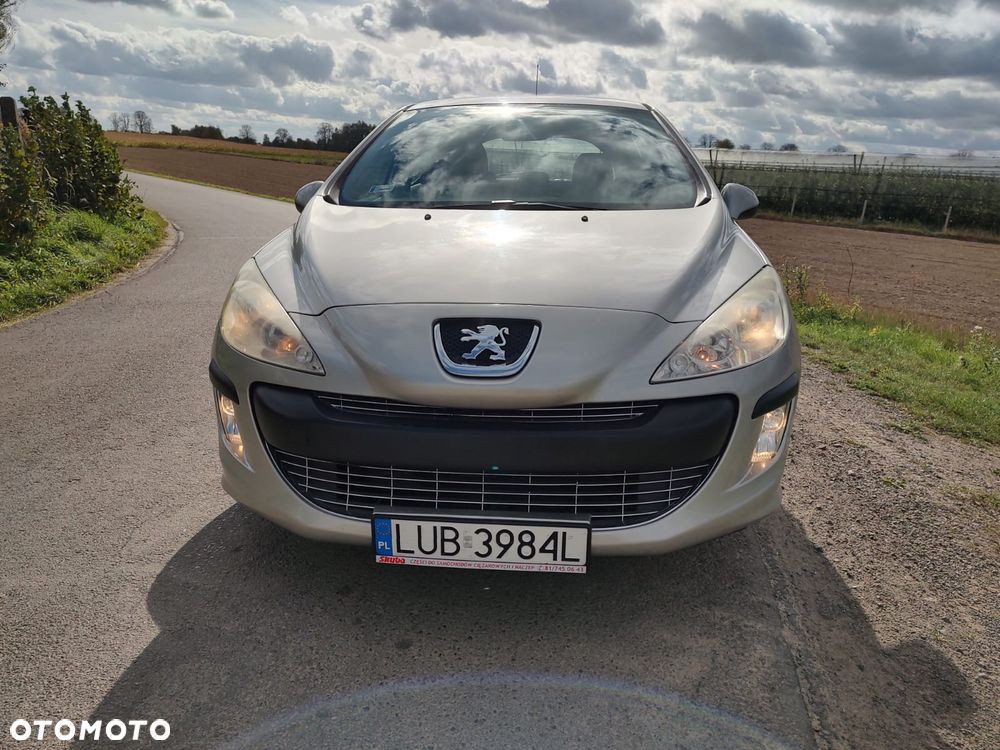 Peugeot 308 2008 photo 2