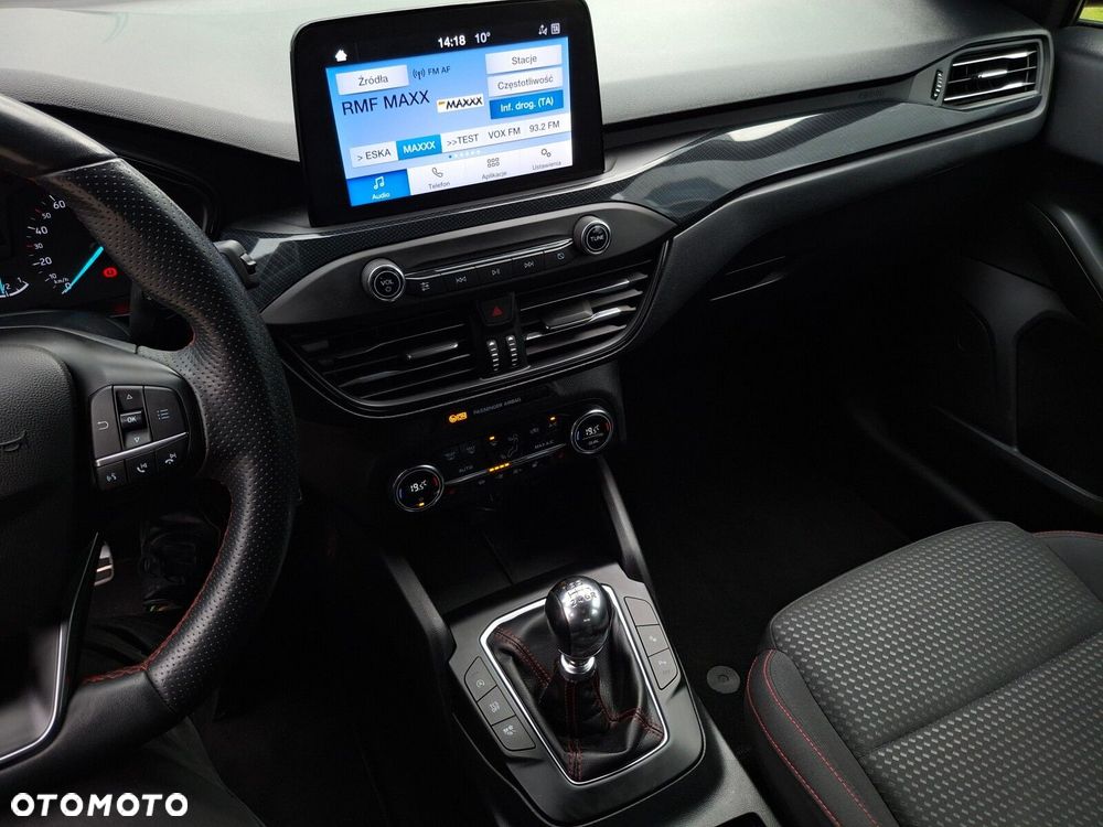Ford Focus 1.0 EcoBoost ST-Line - 20