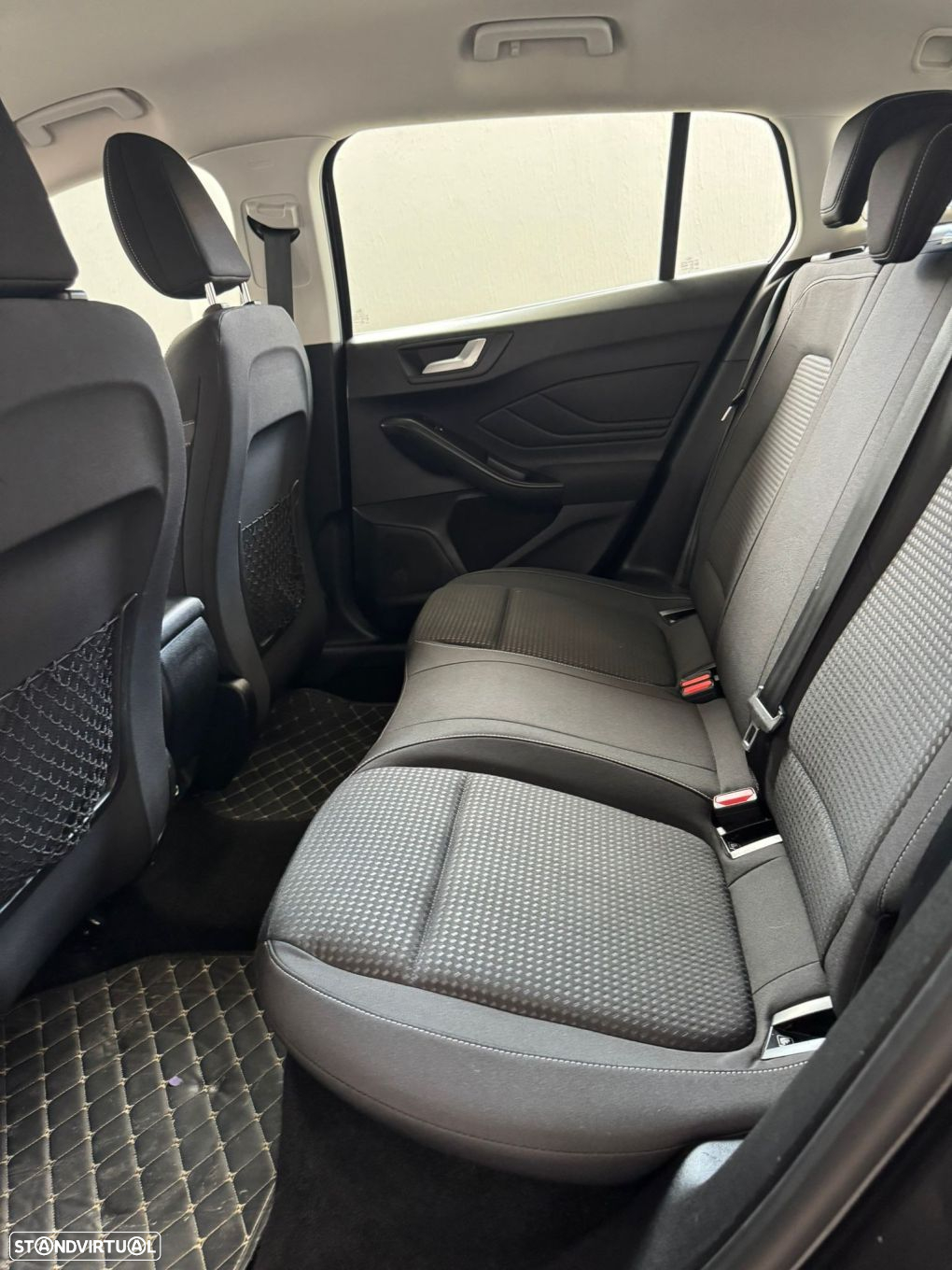 Ford Focus 1.5 EcoBlue S&S Aut. ST-LINE - 24