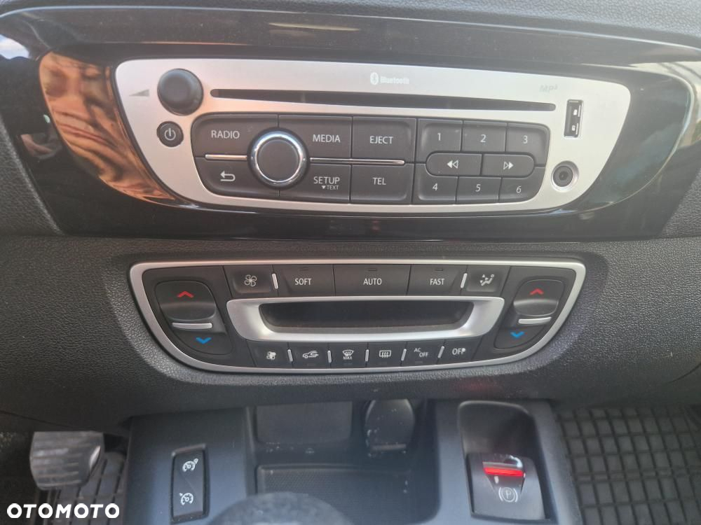 Renault Scenic 1.6 dCi Energy Bose - 12
