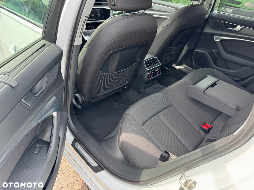 Audi A6 Avant 45 TDI quattro S tronic design - 24