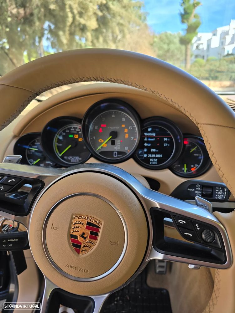 Porsche Cayenne S E-Hybrid Platinum Edition - 12