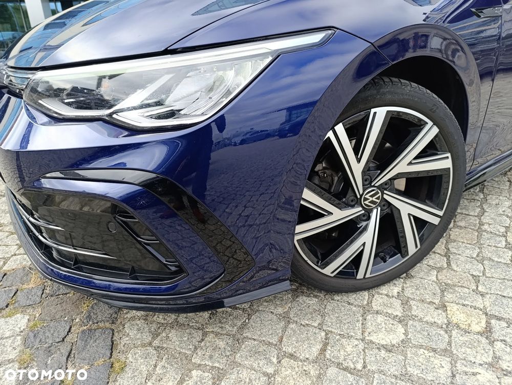 Volkswagen Golf VIII 1.5 eTSI EVO R-Line DSG - 3