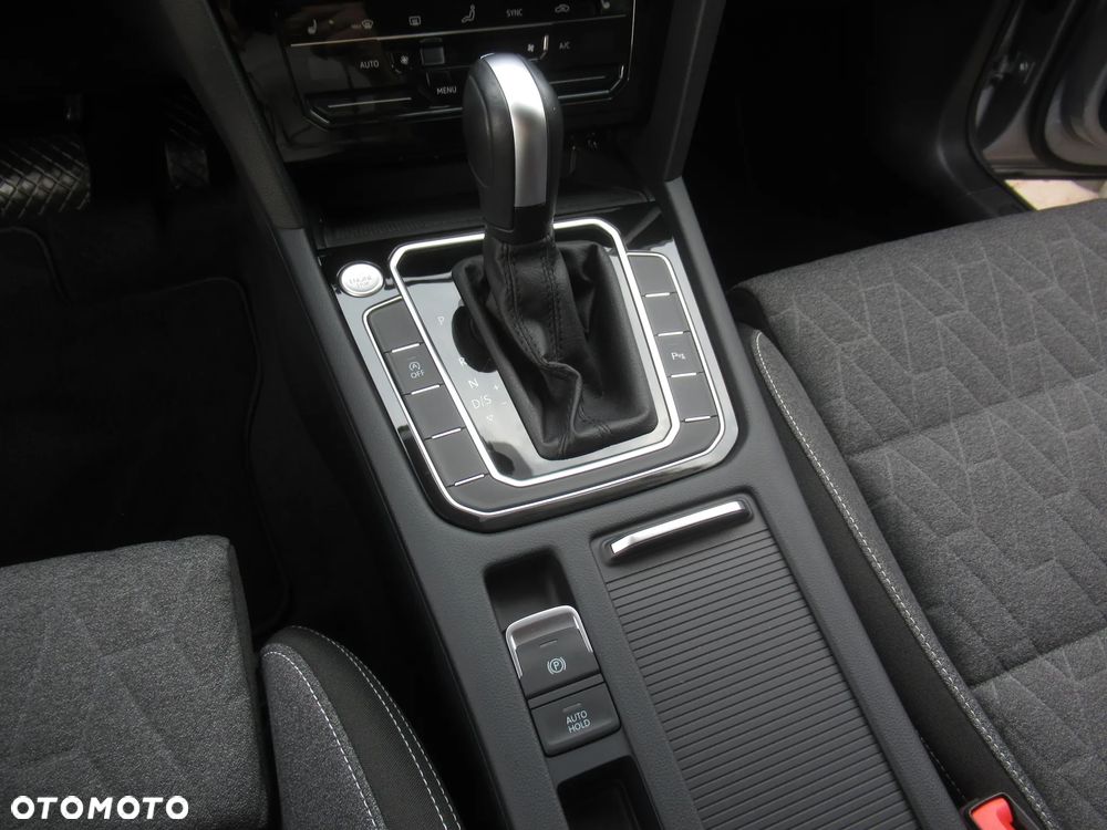Volkswagen Passat 1.5 TSI EVO Business DSG - 16