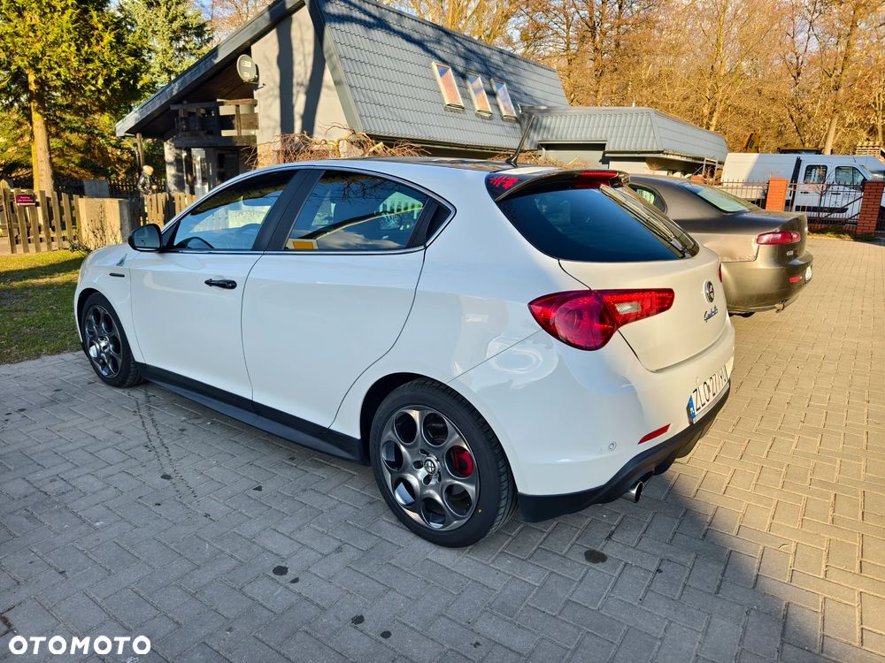 Alfa Romeo Giulietta - 7