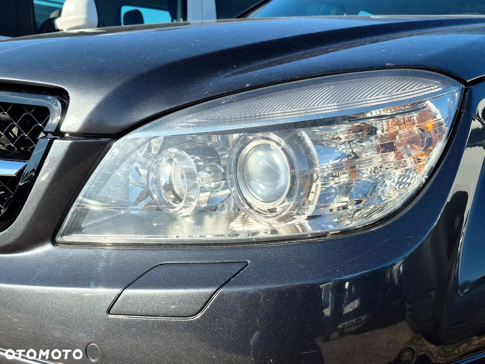 Mercedes-Benz Klasa C 220 T CDI DPF Automatik BlueEFFICIENCY Elegance - 25