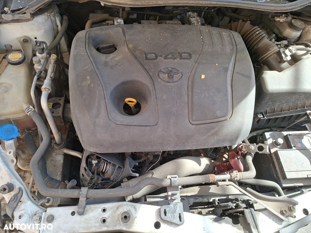Toyota Auris 1.4 D-4D Luna - 2