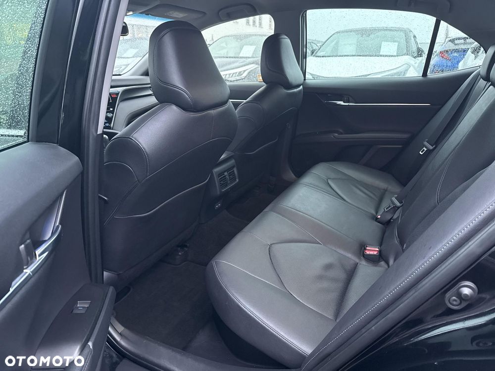 Toyota Camry 2.5 Hybrid Comfort CVT - 14