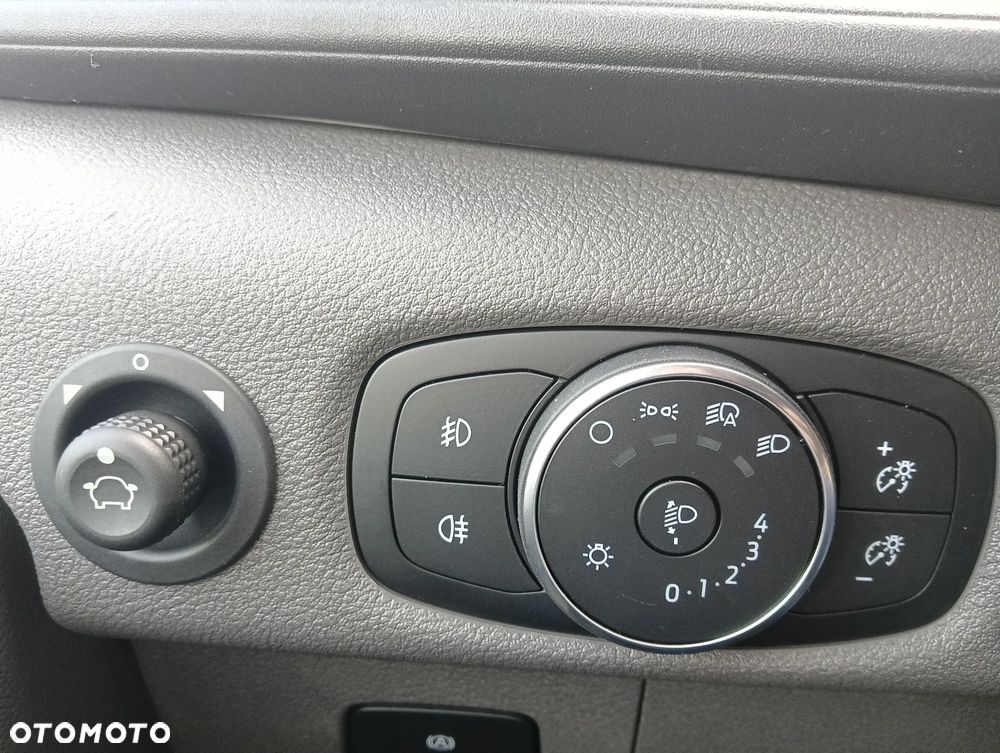 Ford Transit - 10