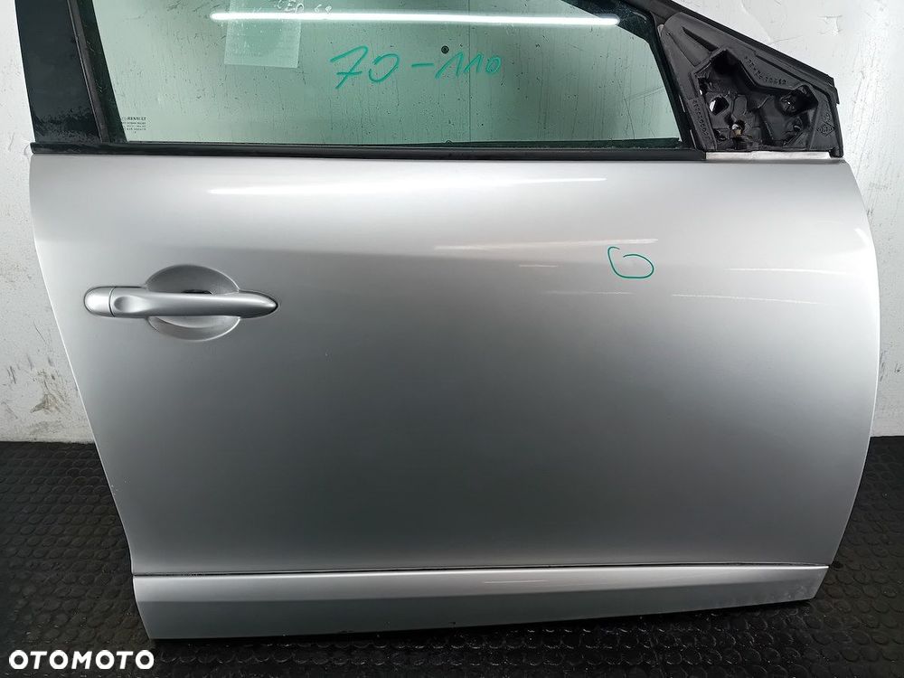 DRZWI PRZÓD PRAWY RENAULT MEGANE III TED69 KOMBI - 2
