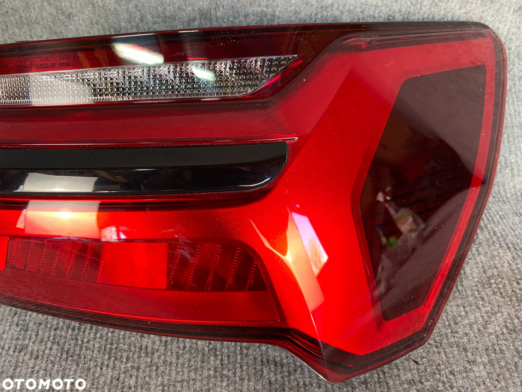 LAMPA TYLNA TYŁ PRAWA - AUDI A6 C8 4K SEDAN KOMBI 18- - 4