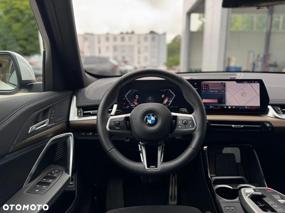 BMW X1 sDrive18i - 10