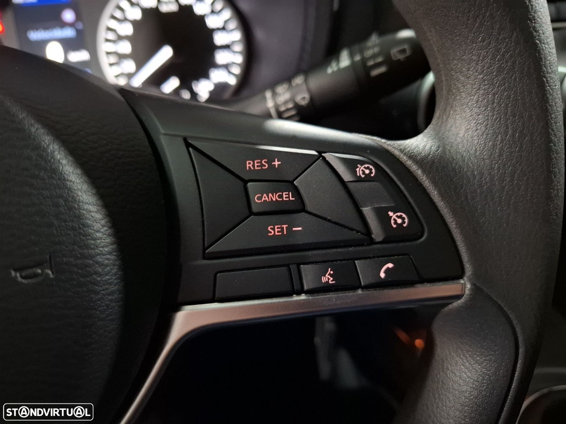 Nissan Juke 1.0 DIG-T N-Connecta - 11