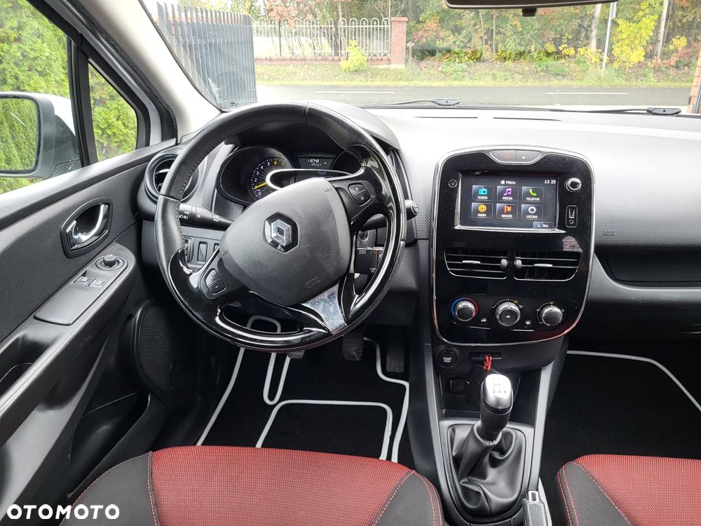 Renault Clio 1.2 16V 75 LIMITED - 24