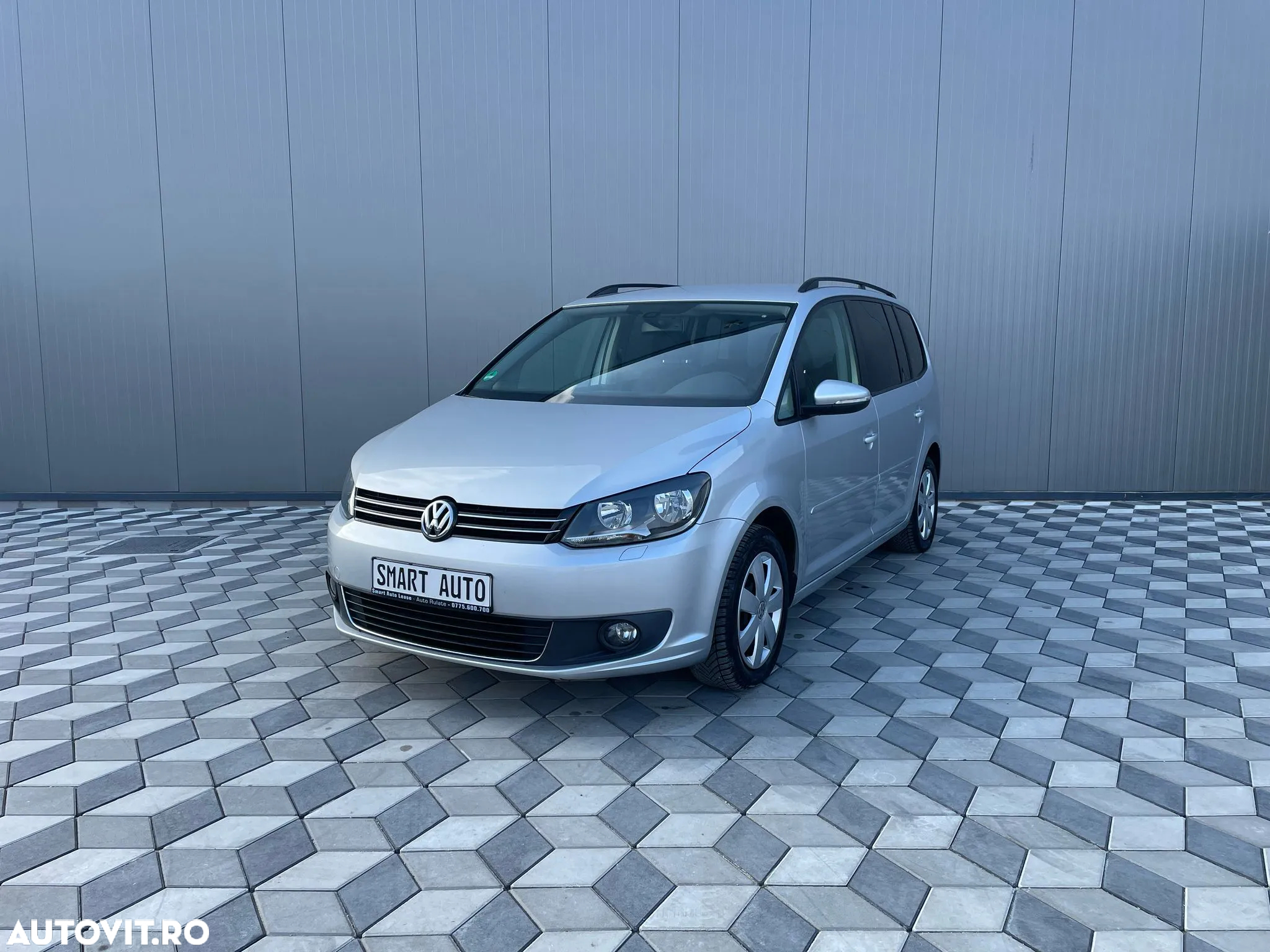 Volkswagen Touran 1.6 TDI BlueMotion Technology Comfortline - 3
