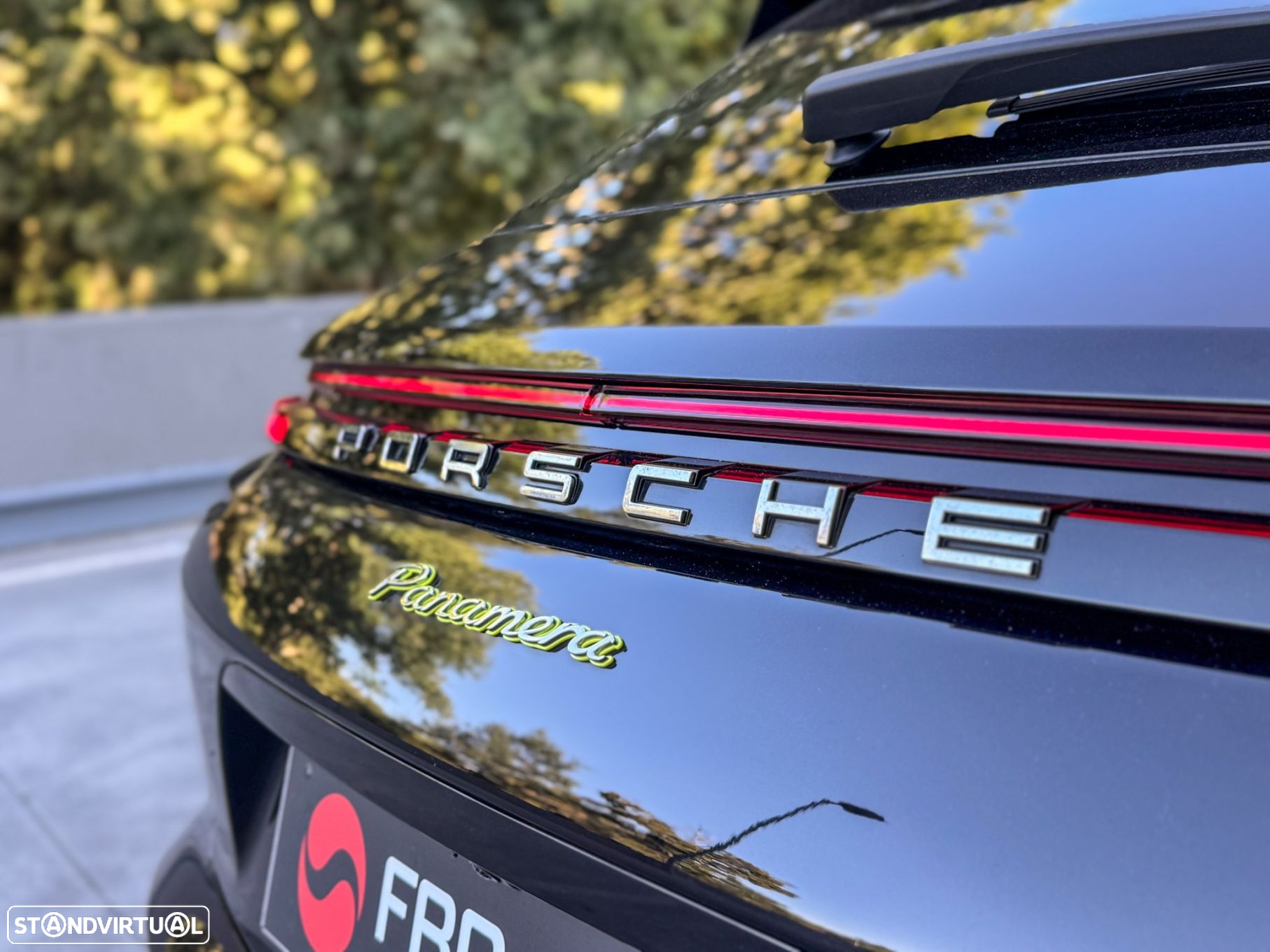 Porsche Panamera Sport Turismo 4 E-Hybrid - 21