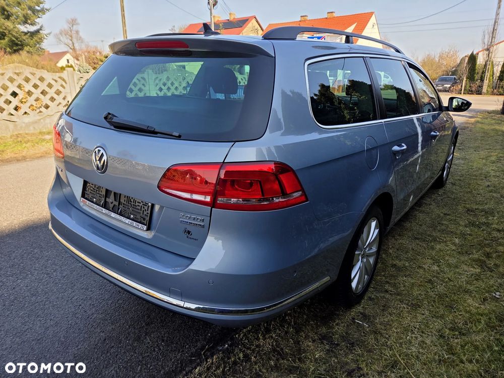 Volkswagen Passat - 4