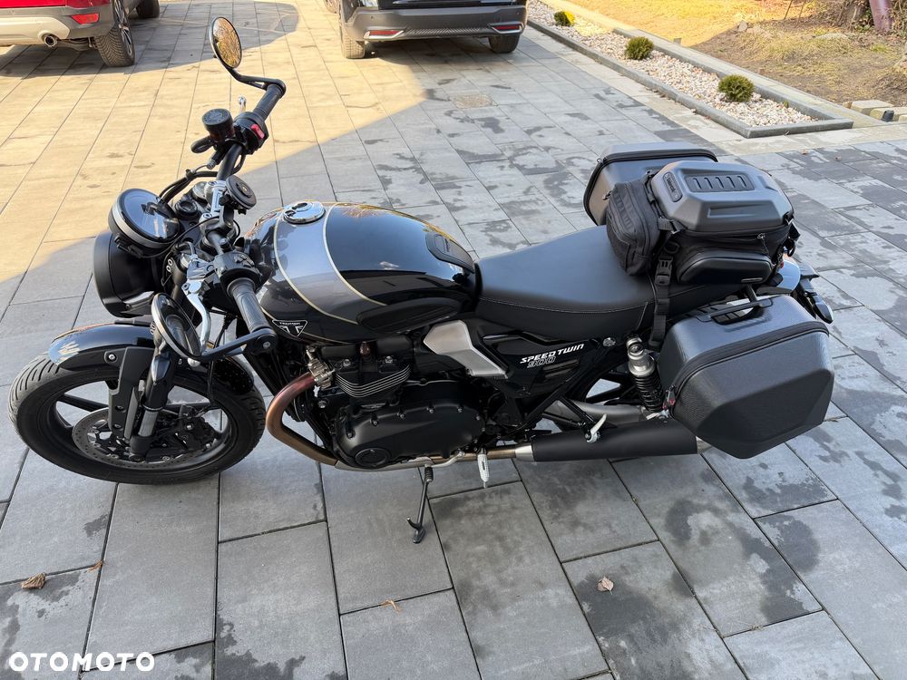 Triumph Speed Twin - 7