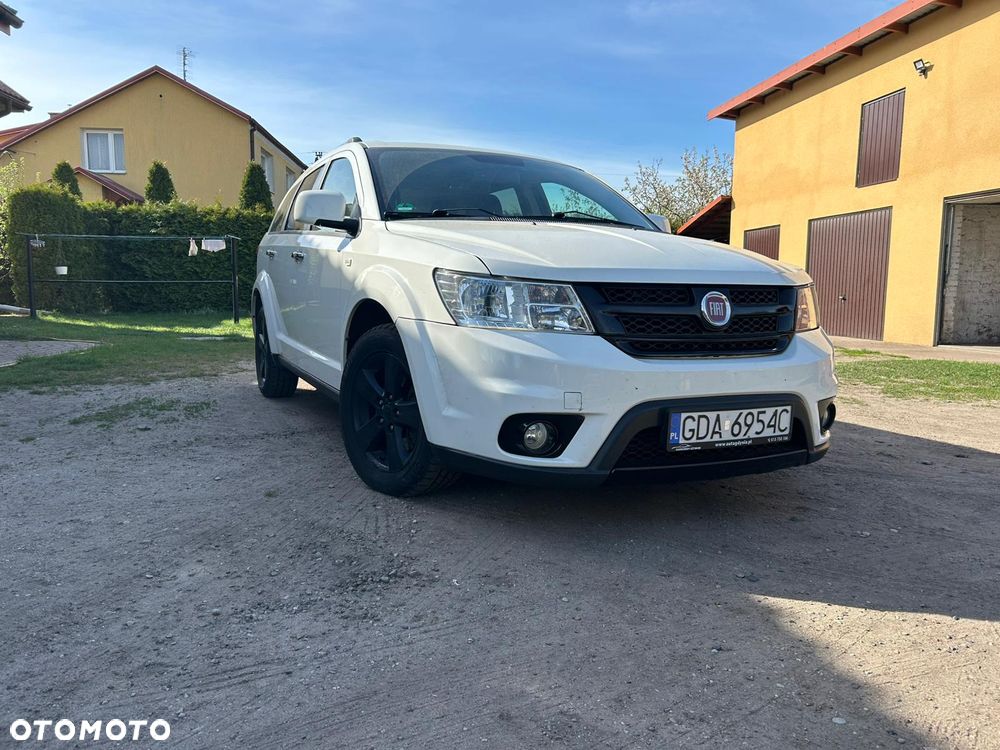 Fiat Freemont 2.0 Multijet 16V DPF Automatik Allrad Lounge - 2