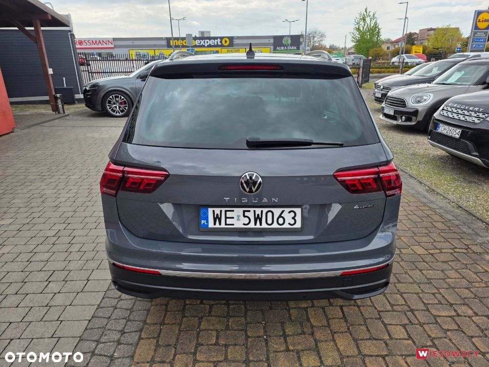Volkswagen Tiguan - 10