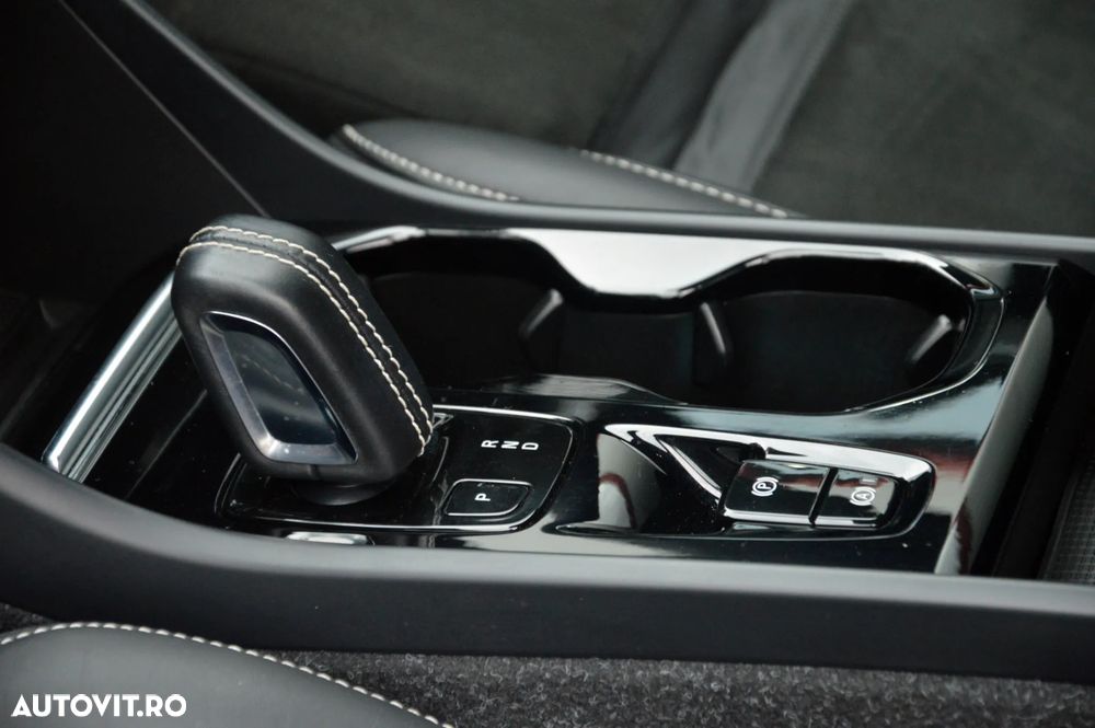 Volvo XC 40 T4 Recharge DKG RDesign - 30
