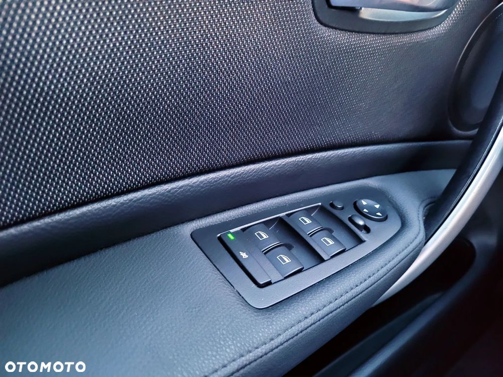 BMW Seria 1 118d - 18
