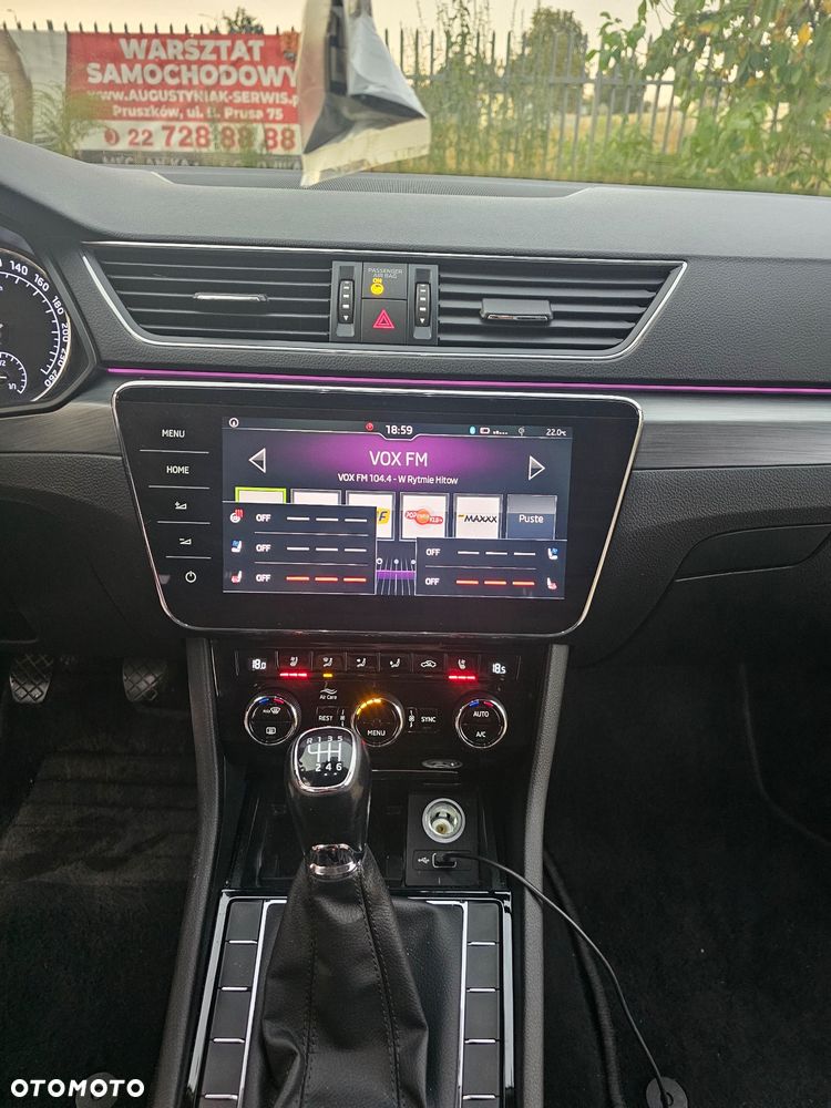 Skoda Superb 2.0 TDI Style - 11