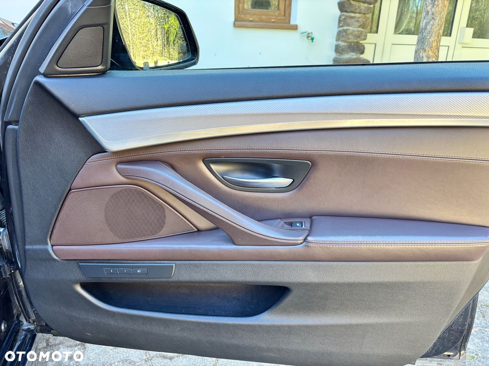 BMW Seria 5 530d xDrive Luxury Line - 5