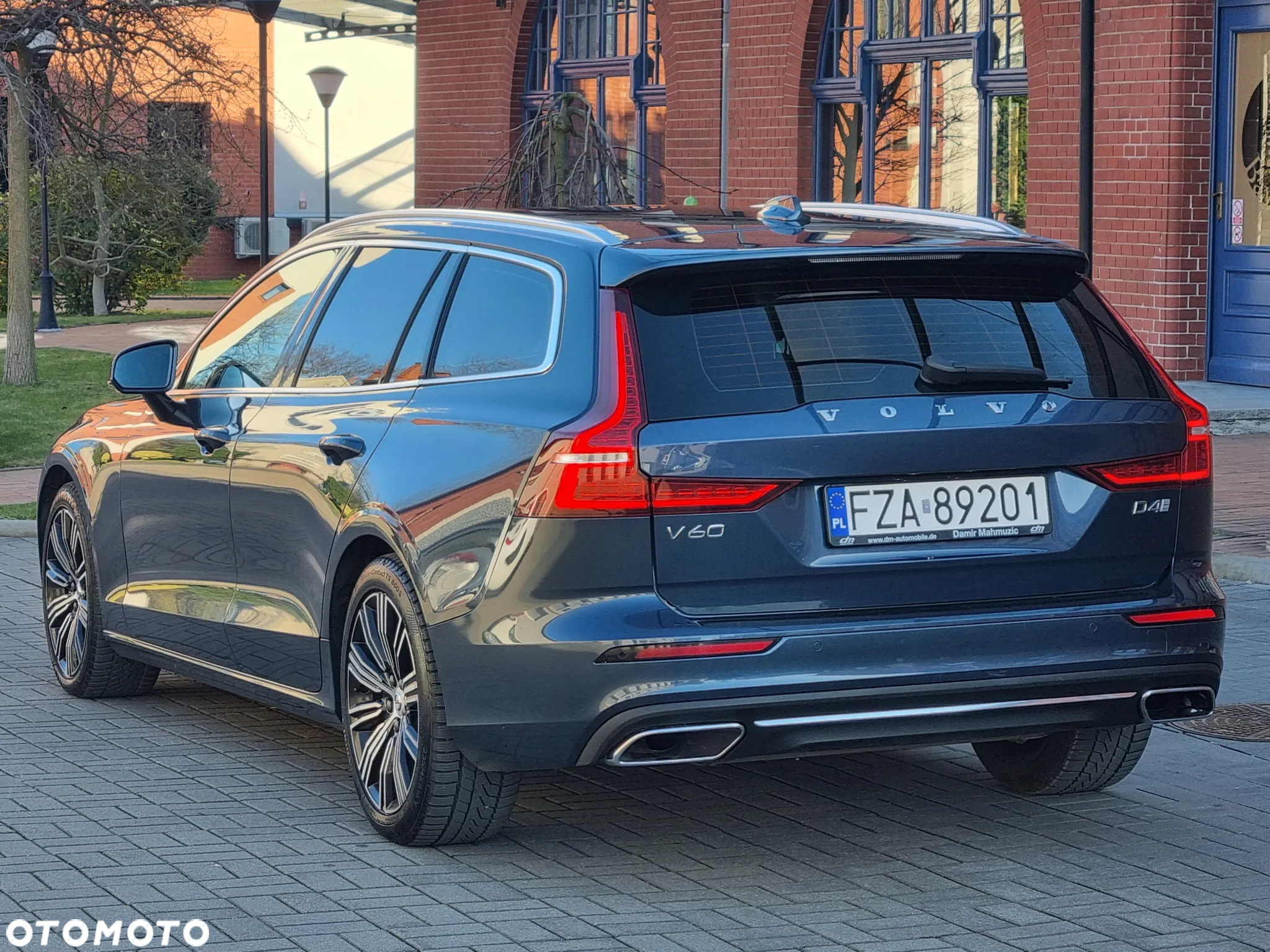 Volvo V60 D4 Inscription - 3