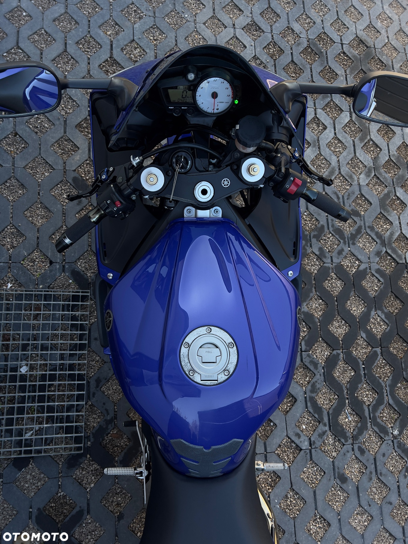 Yamaha R6 - 5