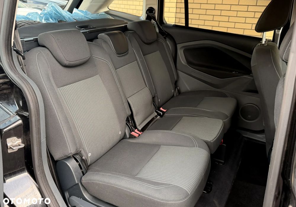 Ford Grand C-MAX 2.0 TDCi Titanium - 39