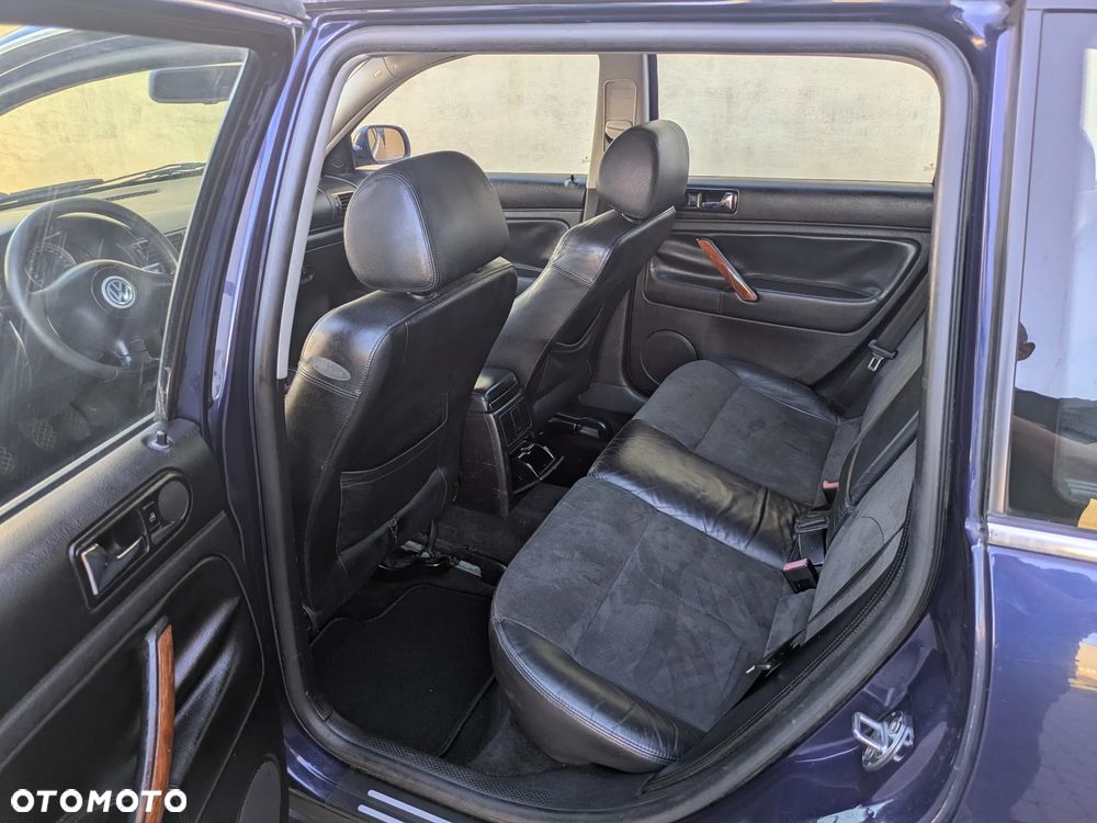 Volkswagen Passat 1.9 TDI Comfortline - 12
